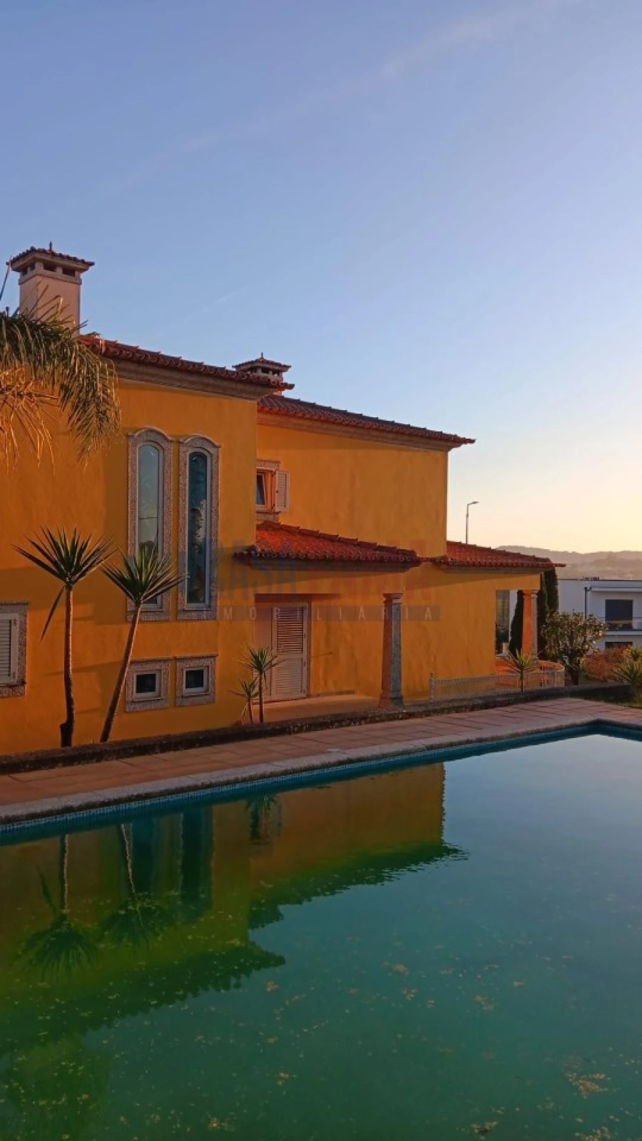 Moradia T4 para Venda em Ribeirão Foto 3