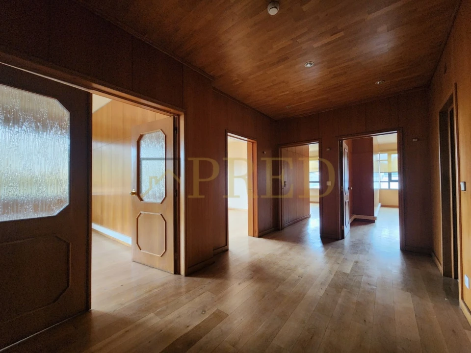 Escritório para Arrendamento em Pedroso e Seixezelo Foto 2