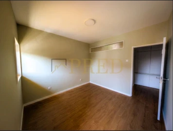 Apartamento T2 para Arrendamento em Ramalde