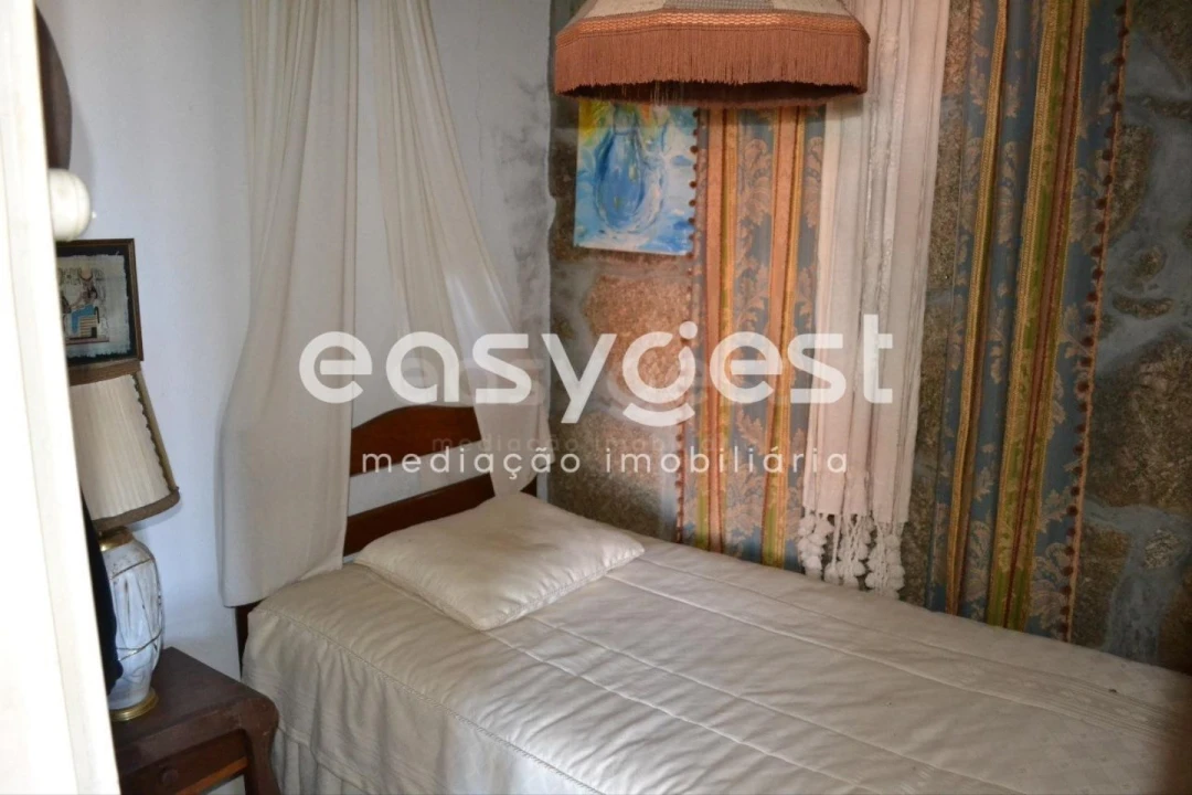 Moradia T4 para Venda em Travancinha Foto 15