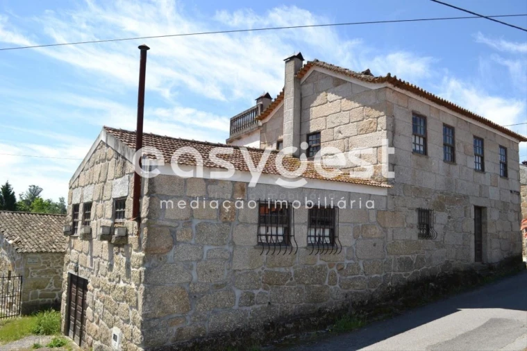 Moradia T4 para Venda em Travancinha