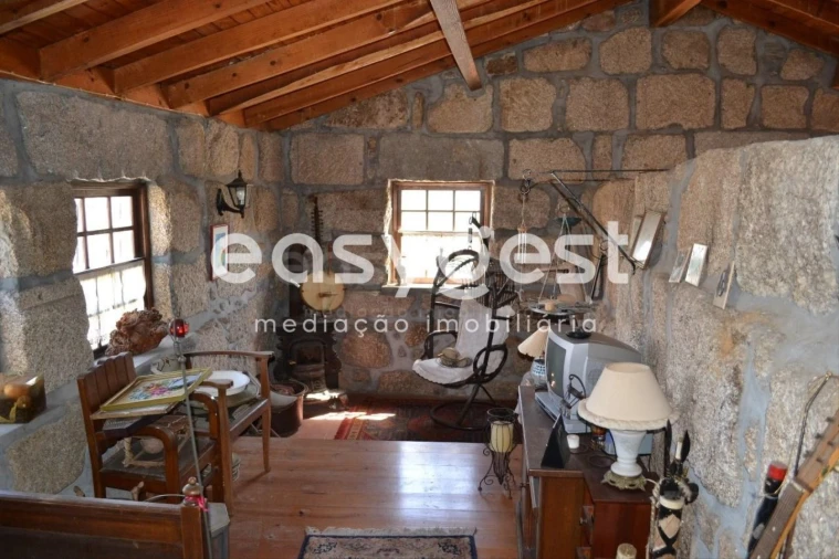 Moradia T4 para Venda em Travancinha Foto 7