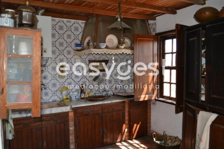 Moradia T4 para Venda em Travancinha Foto 19