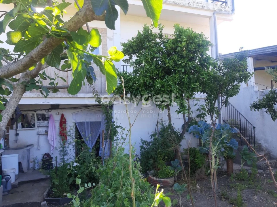 Moradia T6 para Venda em Carviçais Foto 5