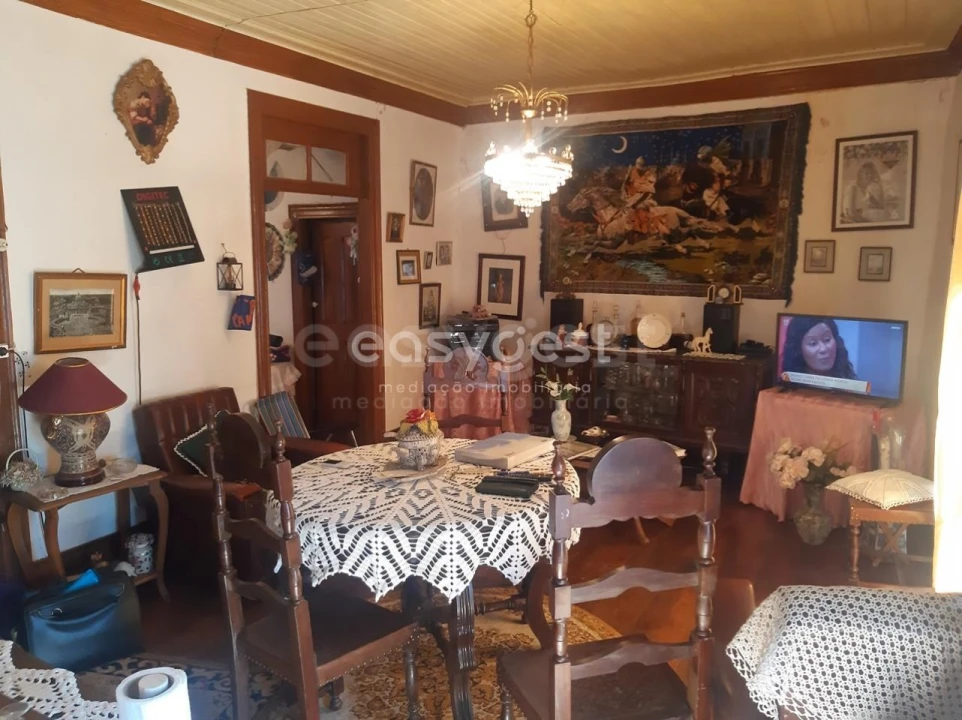 Moradia T6 para Venda em Carviçais Foto 11