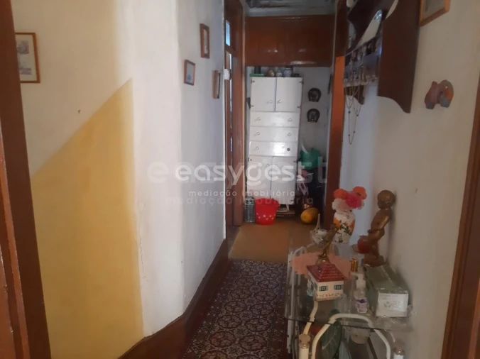 Moradia T6 para Venda em Carviçais Foto 16