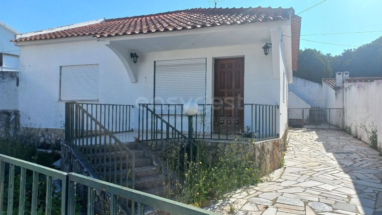 Moradia T2 para Venda em Achete, Azoia de Baixo e Póvoa de Santarém Foto 1