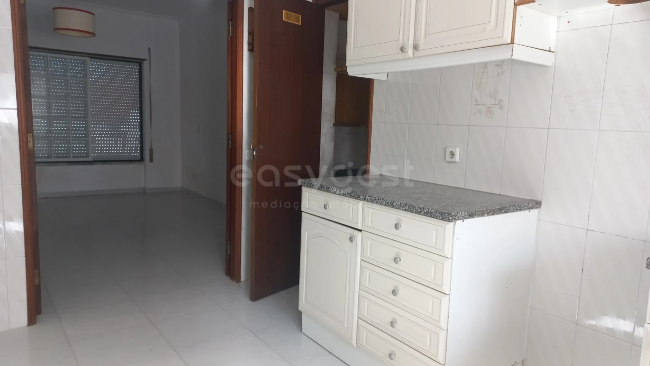 Moradia T2 para Venda em Achete, Azoia de Baixo e Póvoa de Santarém Foto 3