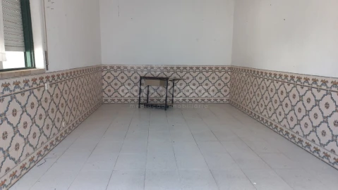 Moradia T2 para Venda em Achete, Azoia de Baixo e Póvoa de Santarém