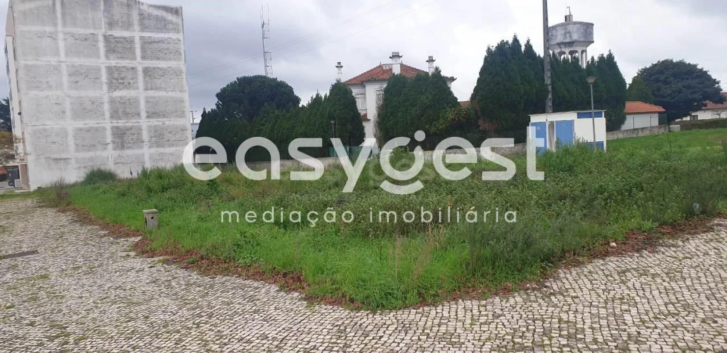 Terreno para Venda em Albergaria-A-Velha e Valmaior Foto 1