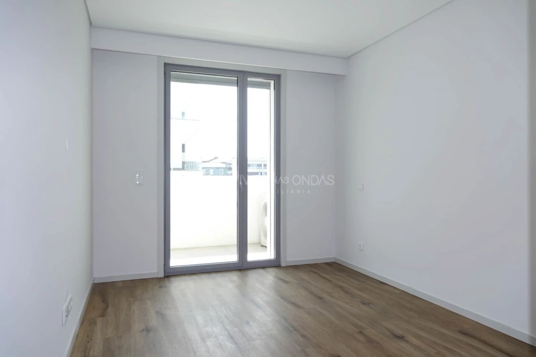 Apartamento T2 para Venda em Mafamude e Vilar do Paraíso Foto 18