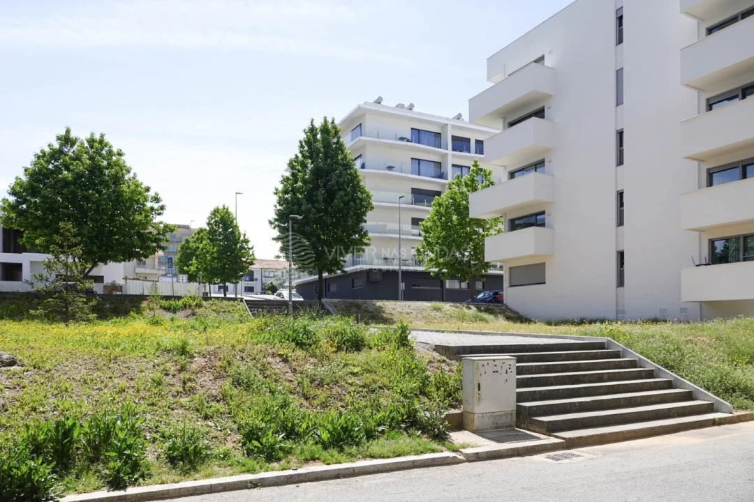 Apartamento T2 para Venda em Mafamude e Vilar do Paraíso Foto 32
