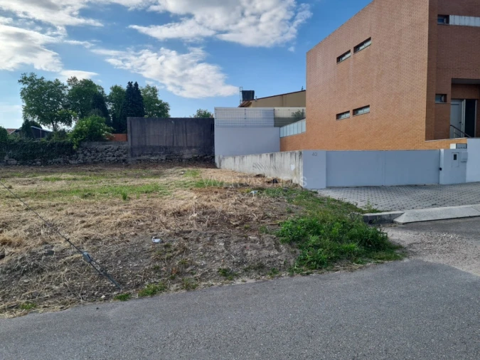 Terreno para Venda em Serzedo e Perosinho Foto 10