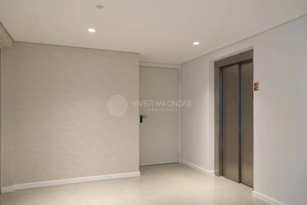 Apartamento T2 para Venda em Mafamude e Vilar do Paraíso Foto 28