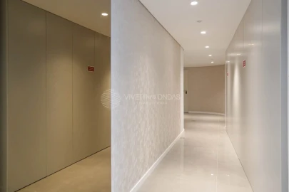 Apartamento T2 para Venda em Mafamude e Vilar do Paraíso