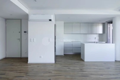 Apartamento T2 para Venda em Mafamude e Vilar do Paraíso
