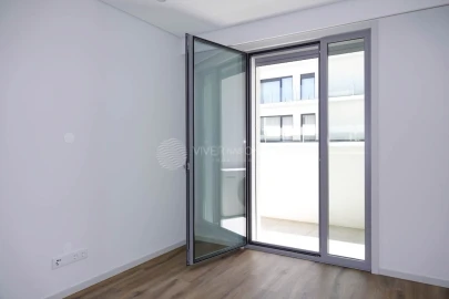Apartamento T2 para Venda em Mafamude e Vilar do Paraíso