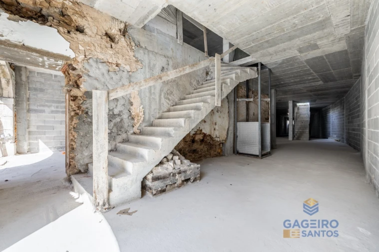 Moradia T5 para Venda em São Martinho do Porto Foto 6