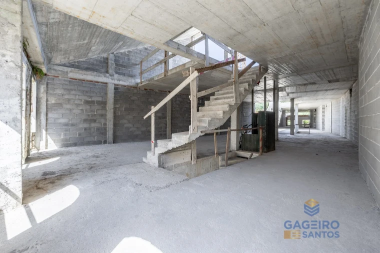 Moradia T5 para Venda em São Martinho do Porto Foto 13