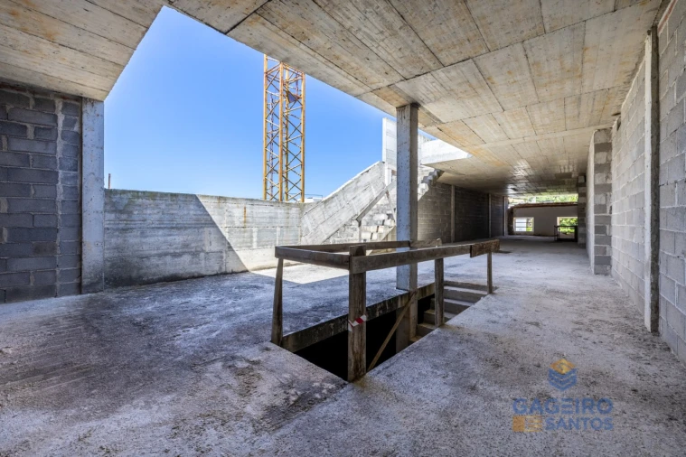 Moradia T5 para Venda em São Martinho do Porto Foto 16