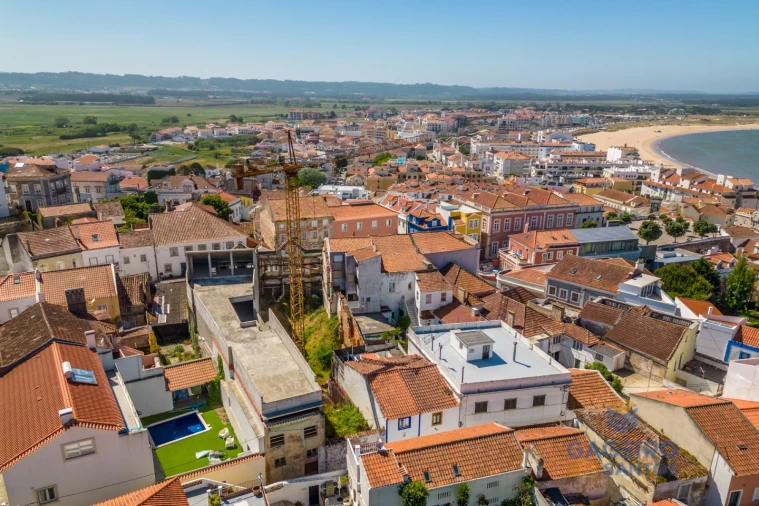 Moradia T5 para Venda em São Martinho do Porto Foto 32