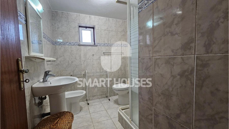 Moradia T2 para Venda em Ázere e Covelo Foto 13