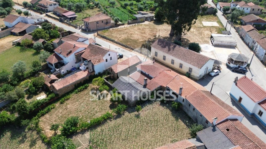 Moradia T2 para Venda em Ázere e Covelo Foto 29