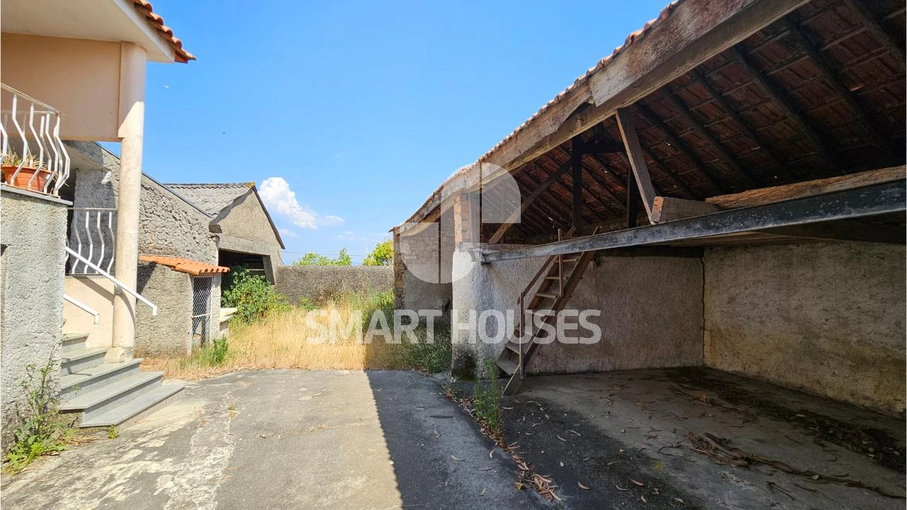 Moradia T2 para Venda em Ázere e Covelo Foto 21