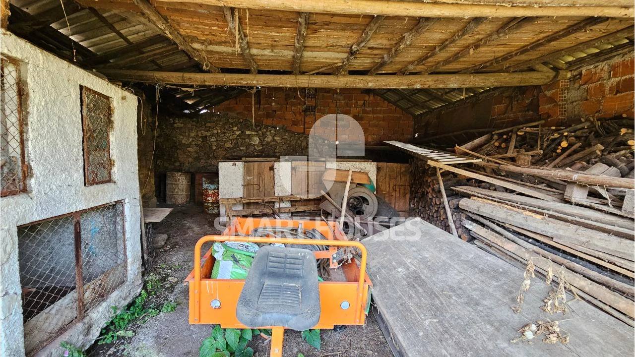 Moradia T2 para Venda em Ázere e Covelo Foto 24