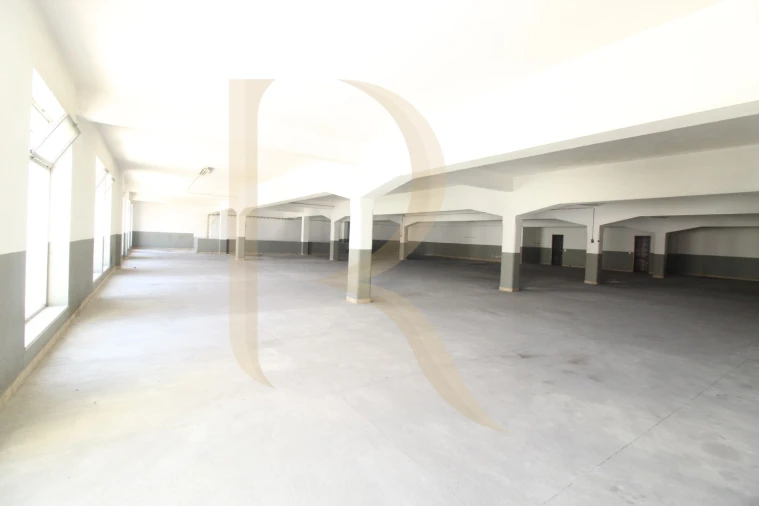 Armazém para Venda em Amora Foto 4