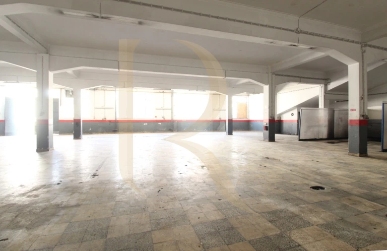 Armazém para Venda em Amora Foto 8