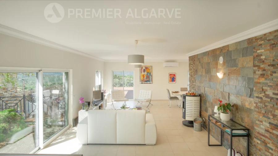 Moradia T3 para Venda em São Brás de Alportel Foto 9