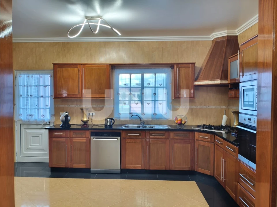 Moradia T4 para Venda em São Vicente Ferreira Foto 5