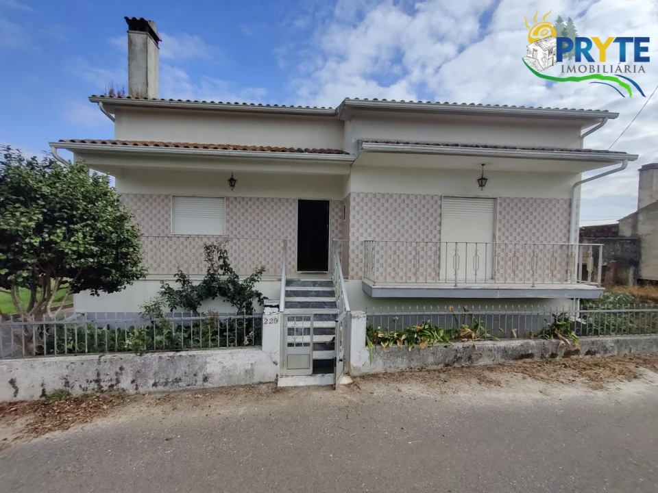 Moradia T3 para Venda em Varzea dos Cavaleiros Foto 4