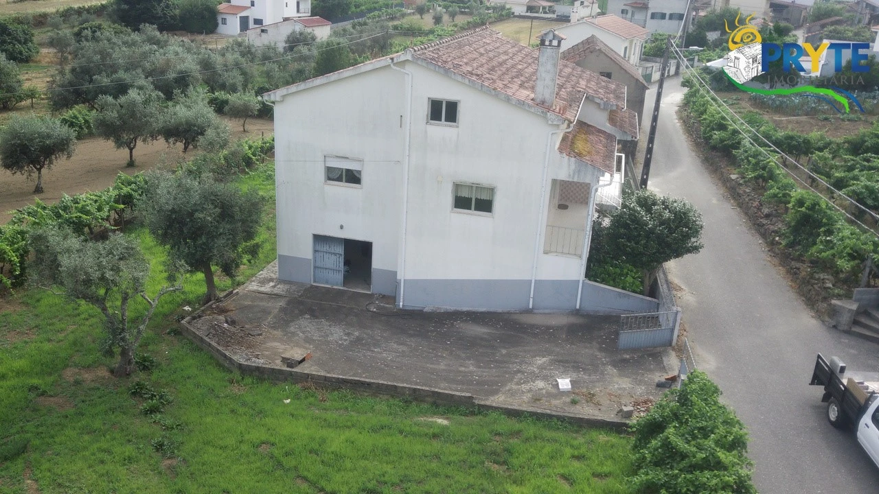 Moradia T3 para Venda em Varzea dos Cavaleiros Foto 7