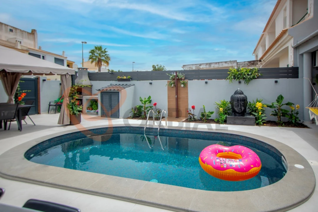 Moradia T3 para Venda em Albufeira e Olhos de Água Foto 2