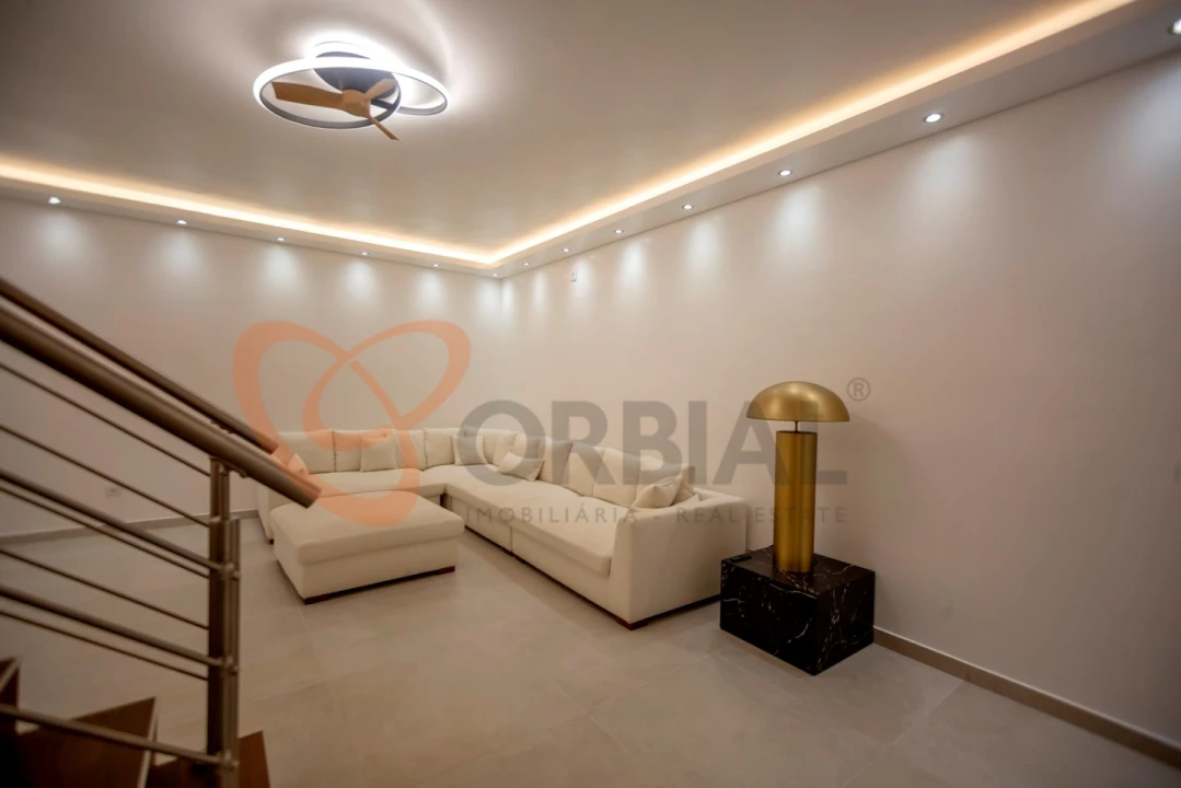 Moradia T3 para Venda em Albufeira e Olhos de Água Foto 39