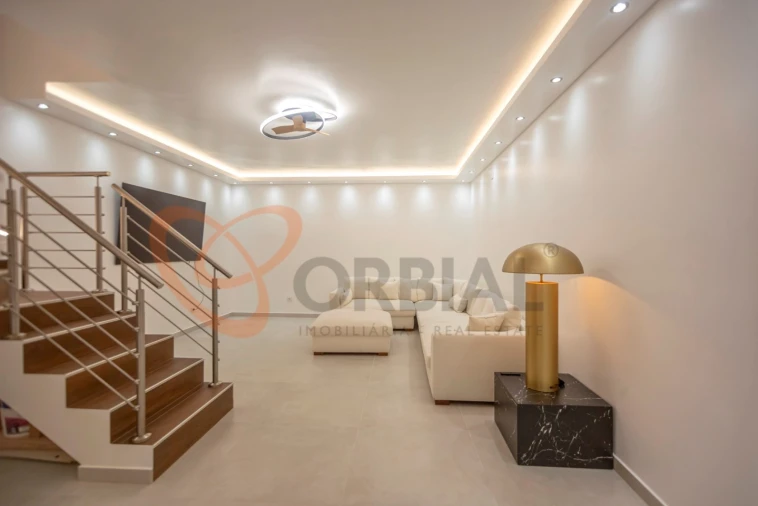 Moradia T3 para Venda em Albufeira e Olhos de Água Foto 23