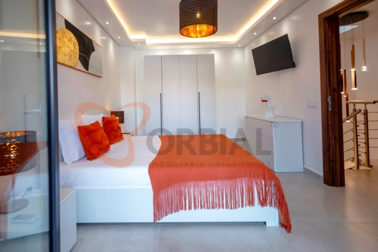 Moradia T3 para Venda em Albufeira e Olhos de Água Foto 29