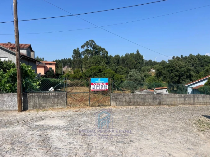 Terreno Misto para Venda em Melres e Medas Foto 14