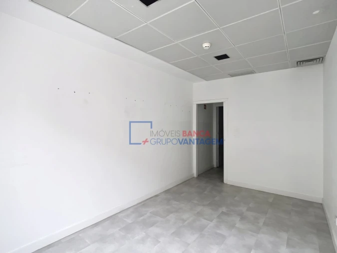 Escritório para Arrendamento em São Domingos de Benfica Foto 11