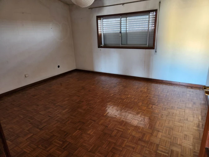 Apartamento T4 para Arrendamento em Alfena Foto 9