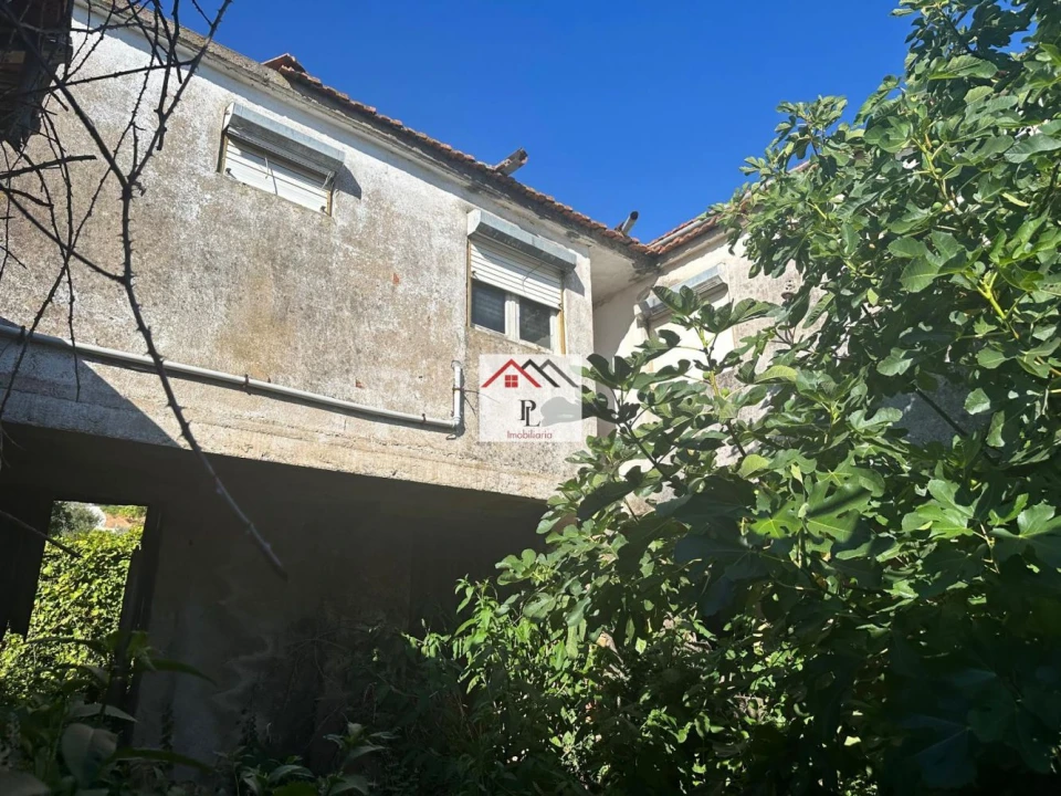 Moradia T4 para Venda em Ceira Foto 9