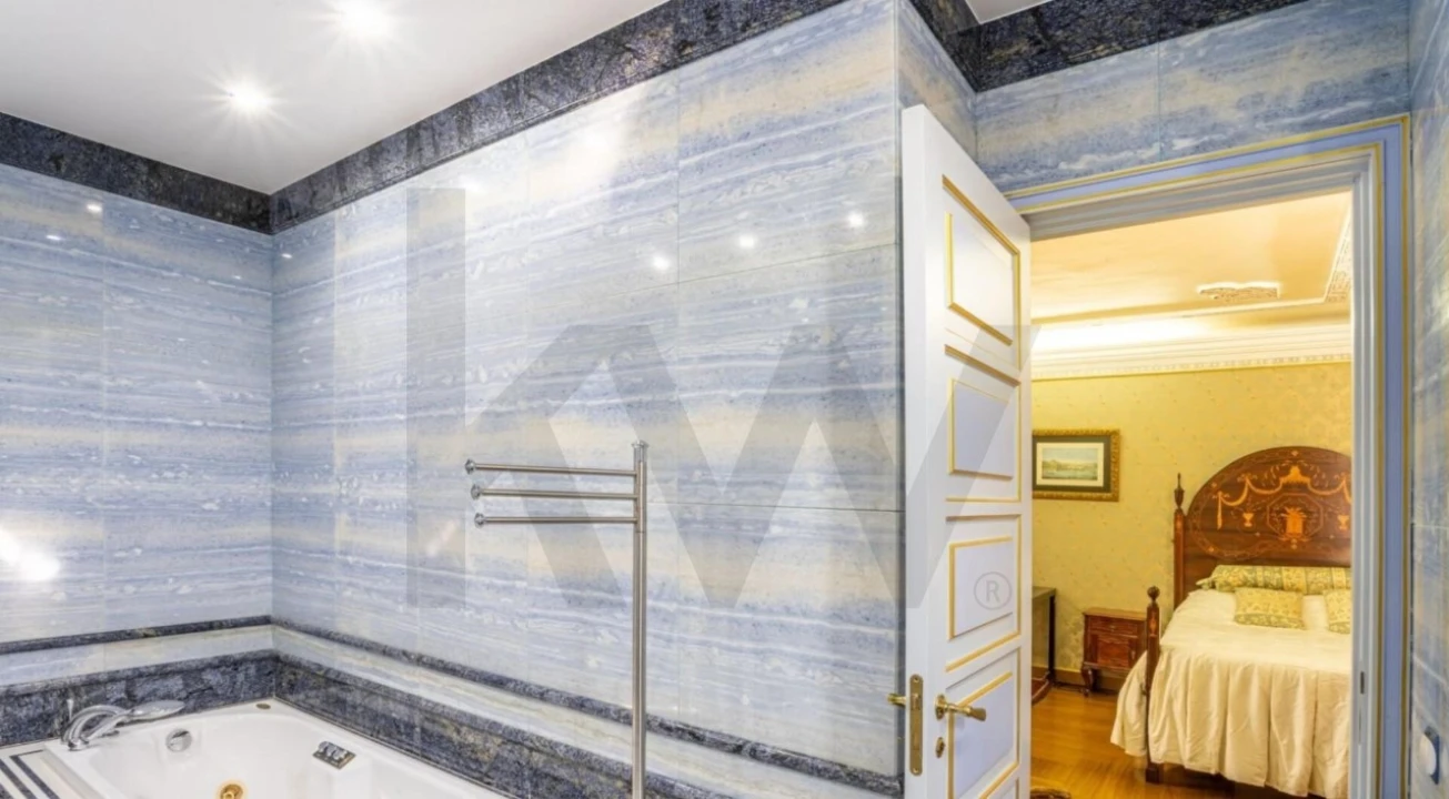 Moradia T5 para Venda em Luz Foto 18