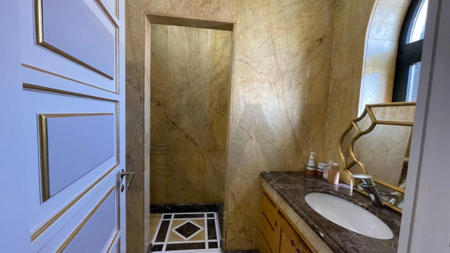 Moradia T5 para Venda em Luz Foto 30