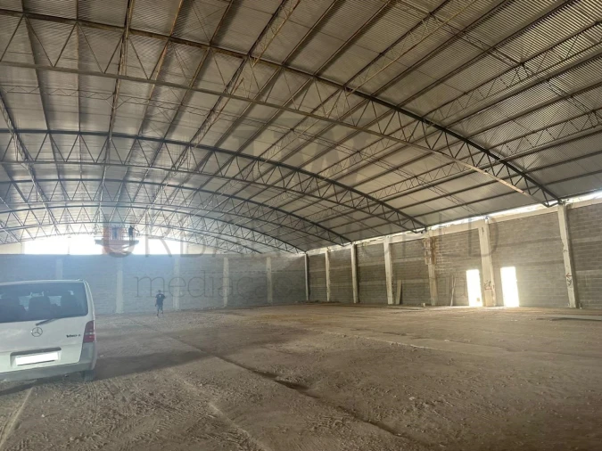 Armazém para Arrendamento em Atalaia e Alto Estanqueiro-Jardia