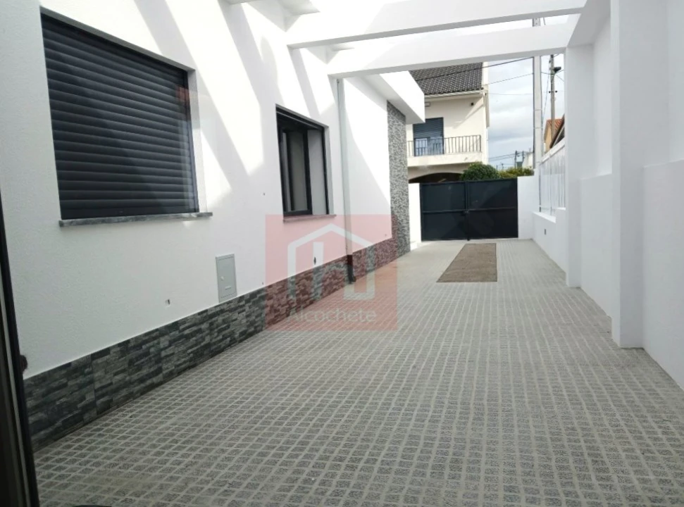 Moradia T3 para Venda em Fernao Ferro Foto 16
