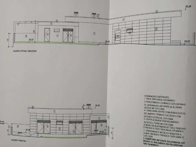 Moradia T4 para Venda em Fernao Ferro Planta 3