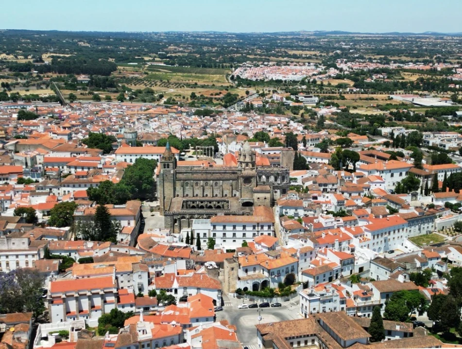 Prédio para Venda em Évora (São Mamede, Sé, São Pedro e Santo Antão) Foto 77