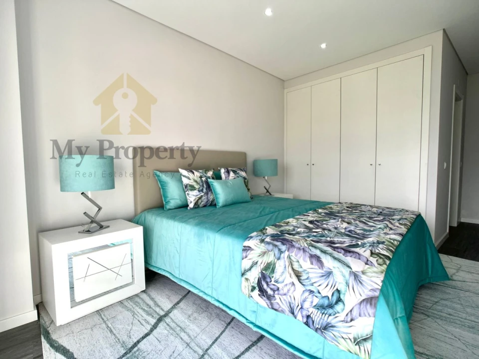 Apartamento T2 para Venda em Quelfes Foto 10